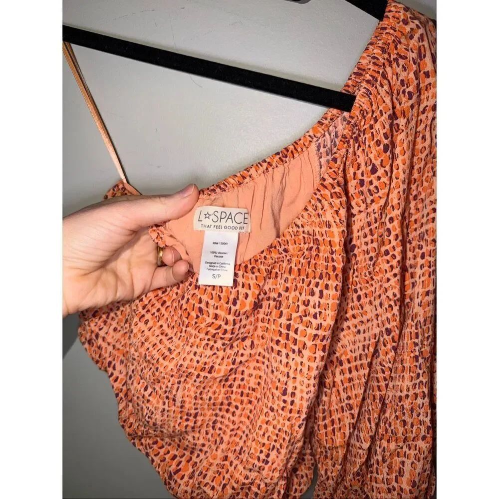L* Space Revolve Nia one shoulder orange reptile printed crop top - Picture 3 of 3